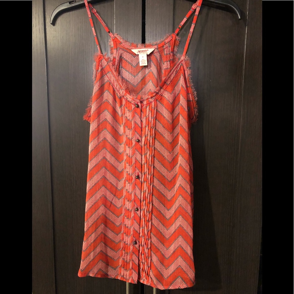 Chevron print tank